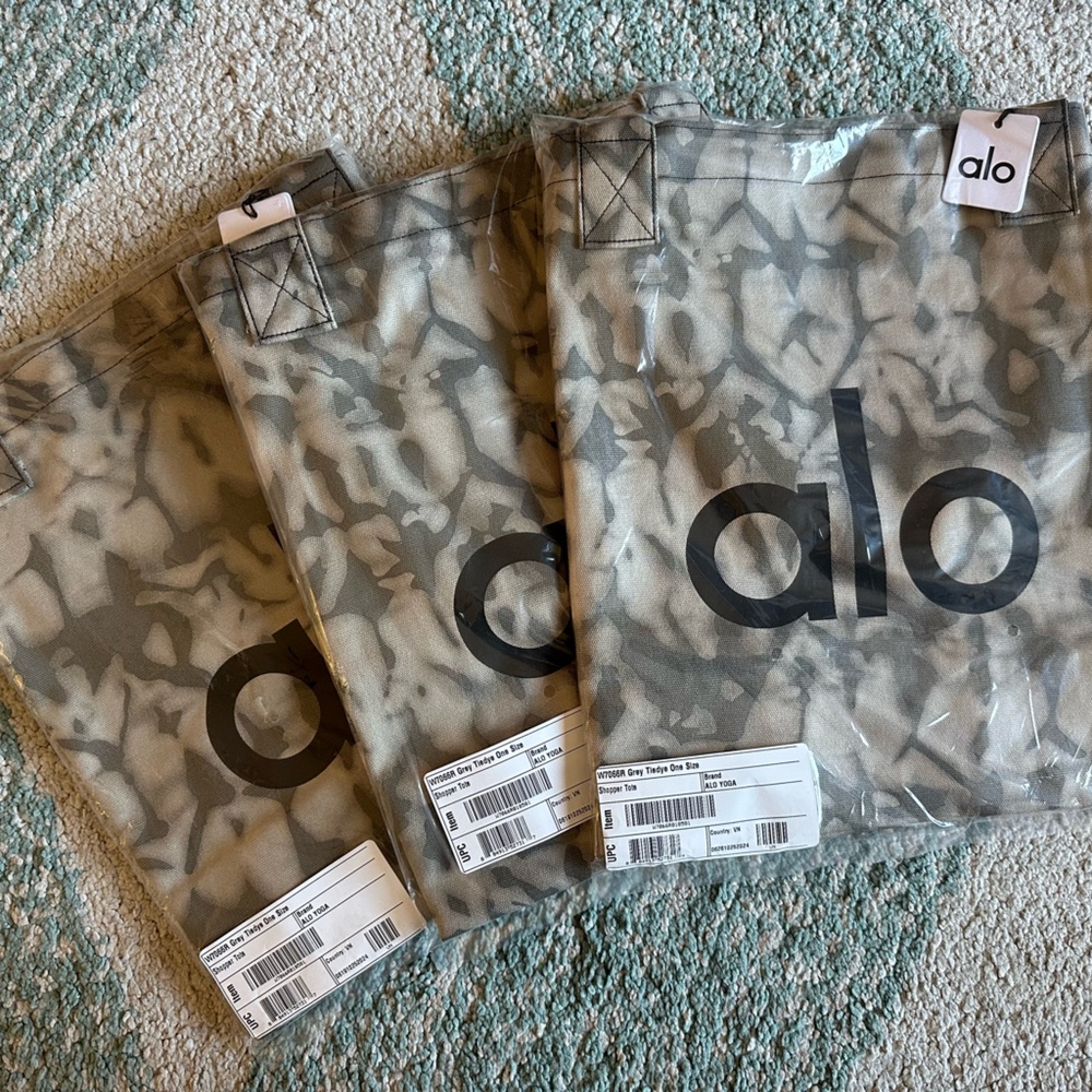 alo tote bag brand new
